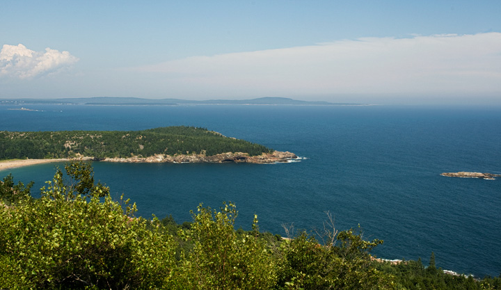 GorhamMtGreatHead_4712.jpg - Great Head as seen from Mount Gorham, with Old Soaker visible to the right