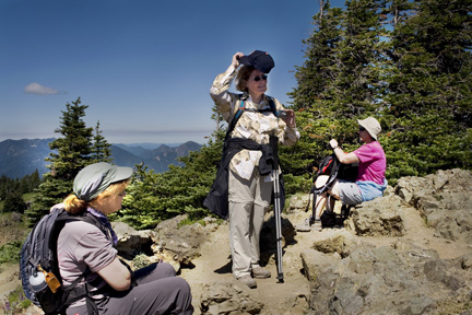 HurricaneTrio_0191.jpg - Nusi, Jan and Peggy taking a breather atop Hurricane Hill.  