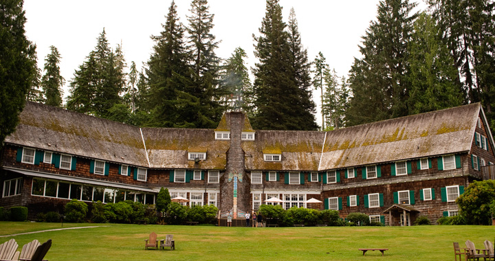 QuinaultLodge_9890.jpg - The main lodge building where we enjoyed wonderful dinners and got to know our fellow hikers.  