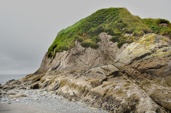 StarfishPoint_9672.jpg - A close view of the rock on Starfish Point.  