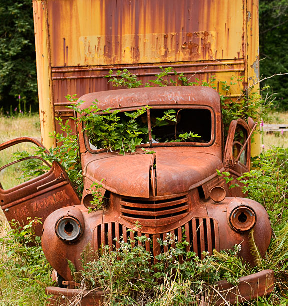 Truck_9805.jpg - Joe Zedrick had a bit of engine trouble. Luckily he was at the Kestner homestead near the north shore of Lake Quinault and got a set of wrenches from the folks who were the first European settlers in this area.  