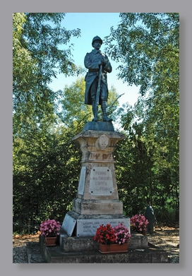 PenneWarMon_4395 World War I Memorial