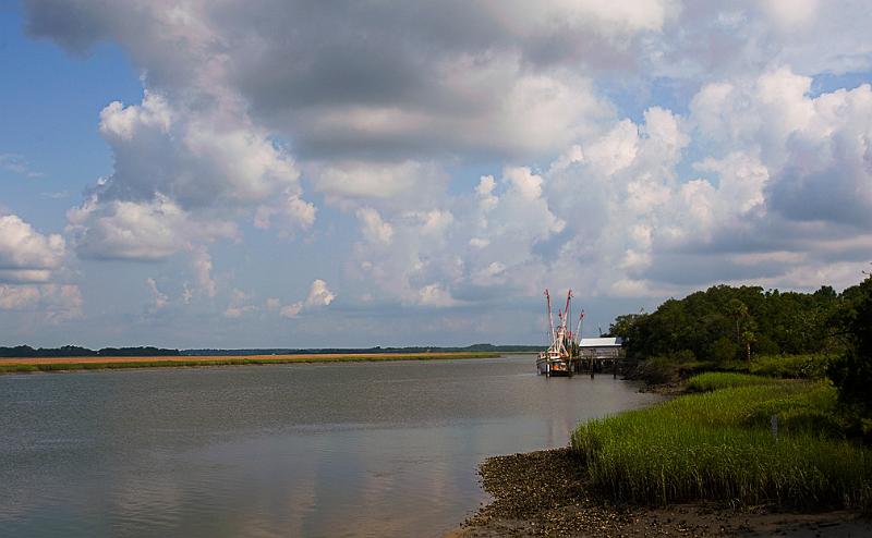 Creek_4002.jpg - Shrimp Trawlers